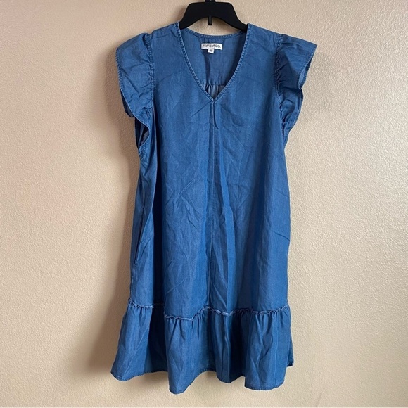 Frye and Co New Size M Tencel Cotton Blend Layla Chambray Short Sleeve Dress - Picture 1 of 10